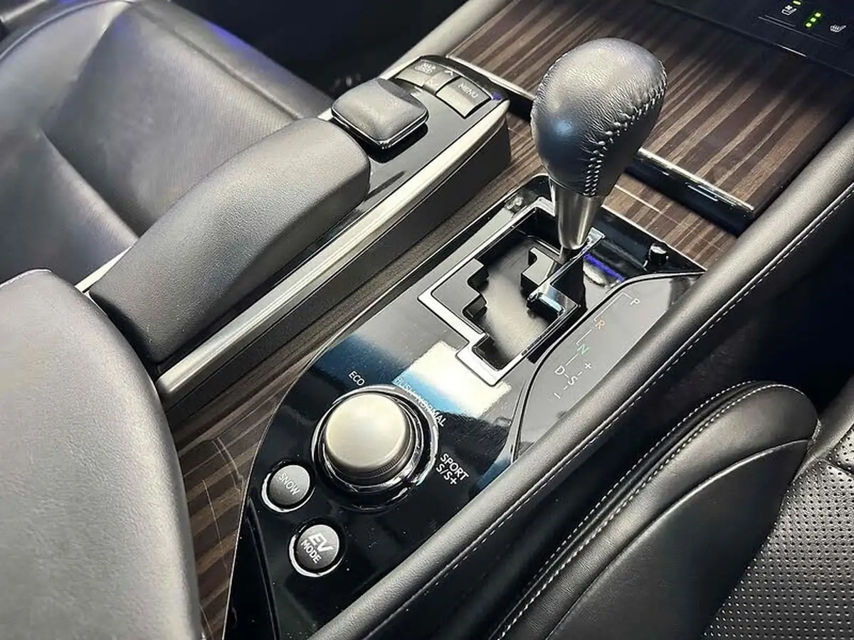 2013-lexus-gs-450h-35-premier-auto-big-35