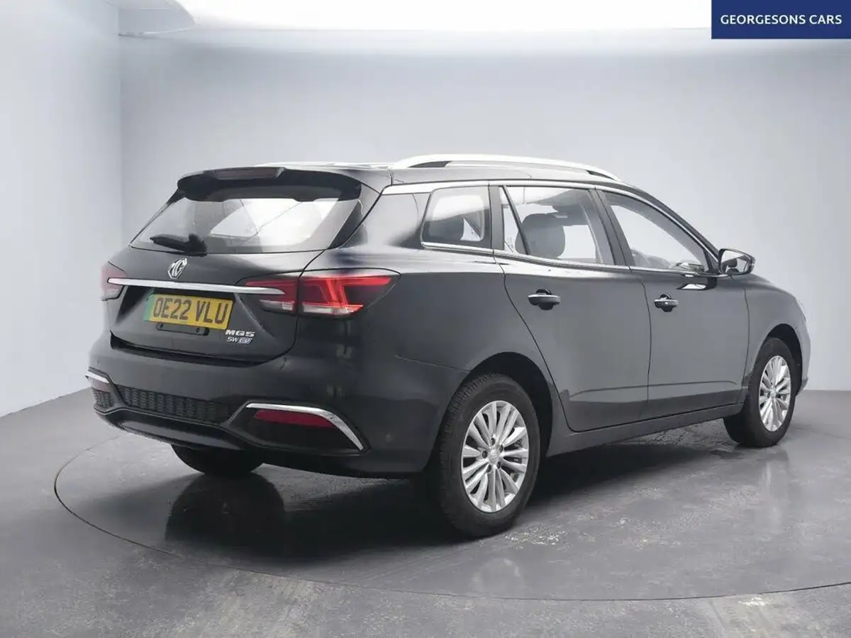 2022-mg-mg5-e-exclusive-ev-long-range-big-6