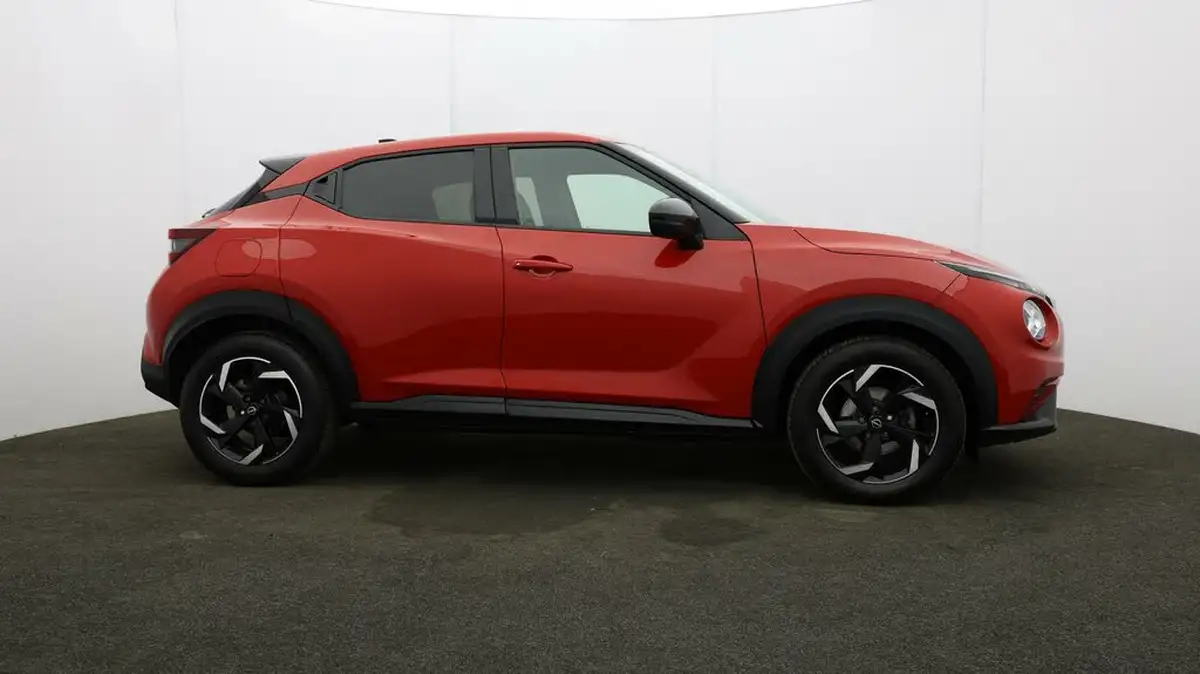 2023-nissan-juke-10-dig-t-n-connecta-big-7