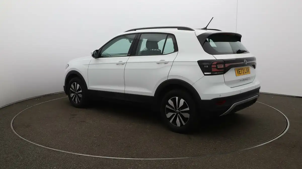 2024-volkswagen-t-cross-10-tsi-move-110ps-dsg-big-5