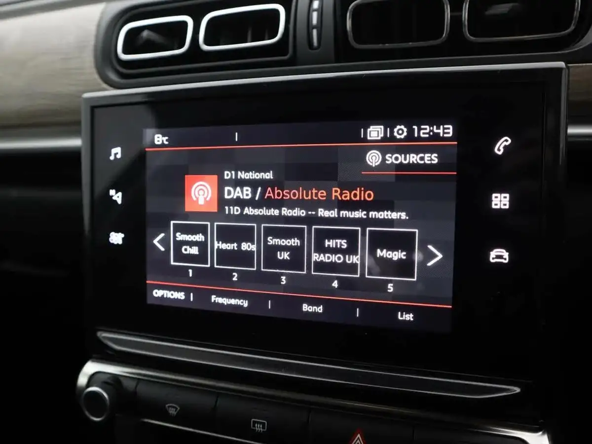 2021-citroen-c3-12-puretech-shine-plus-83ps-big-18
