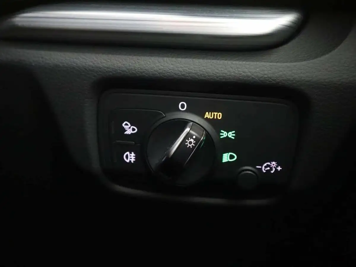 2020-audi-a3-16-30-tdi-sportback-5d-big-35