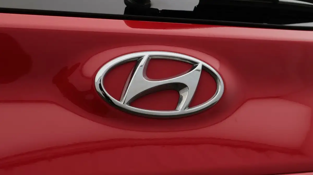 2022-hyundai-kona-e-premium-204ps-64kwh-7kw-obc-big-21
