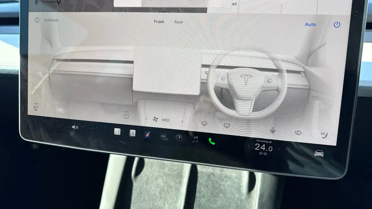 2022-tesla-model-3-e-long-range-big-28