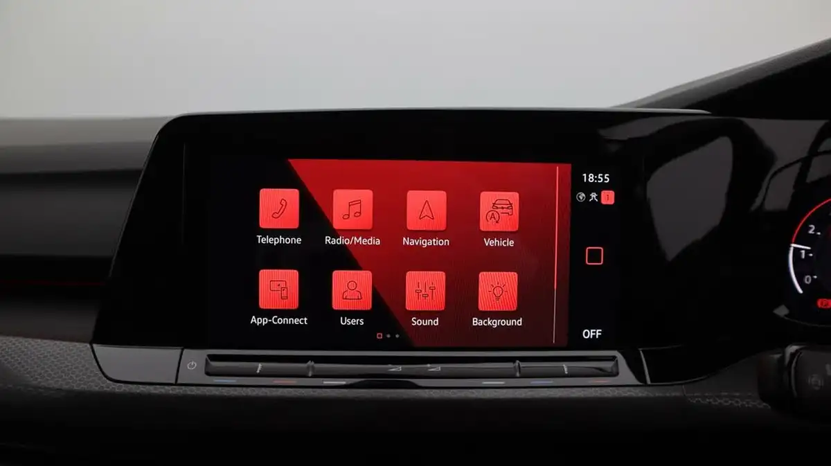 2022-volkswagen-golf-20-tsi-gti-dsg-big-11