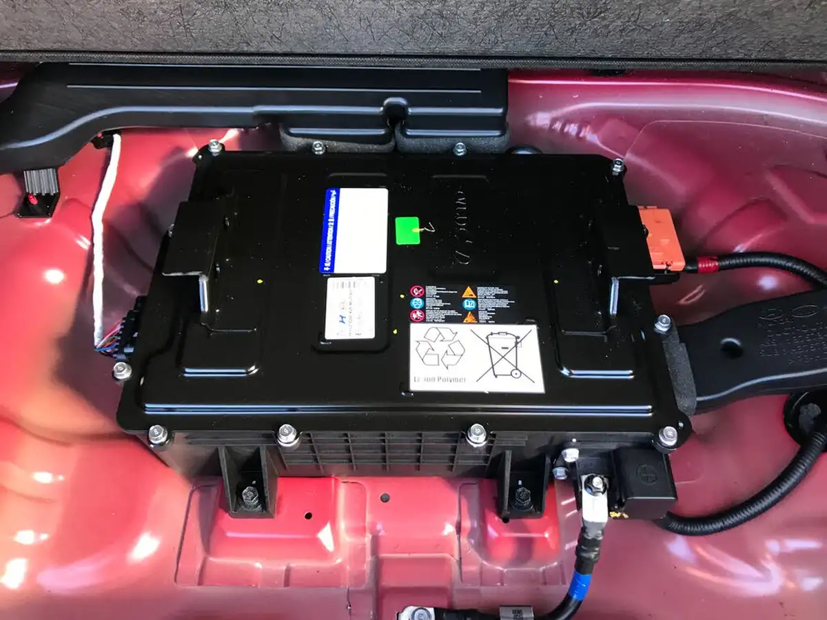 2022-hyundai-kona-10-t-gdi-premium-big-12