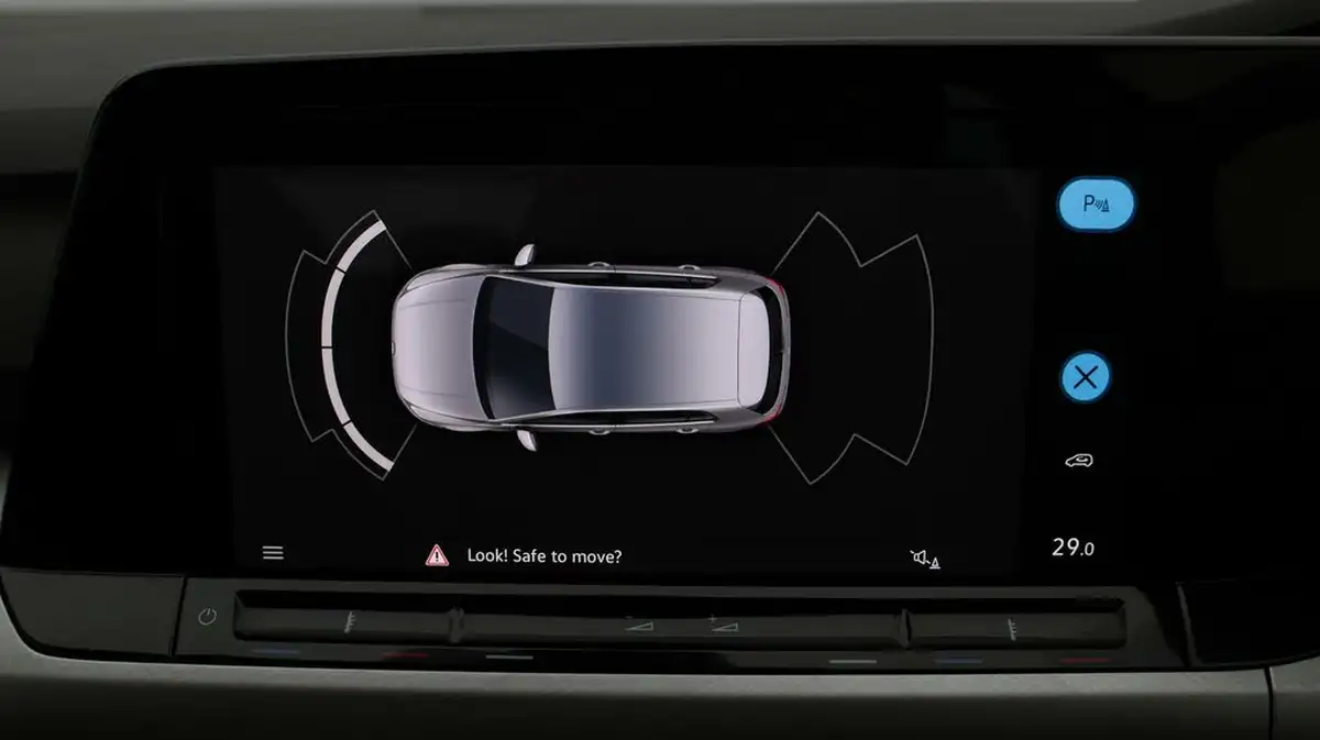 2022-volkswagen-golf-15-tsi-life-130ps-hatchback-big-26