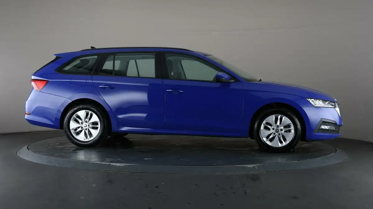 2021-skoda-octavia-20tdi-se-technology-115ps-scr-estate-big-58