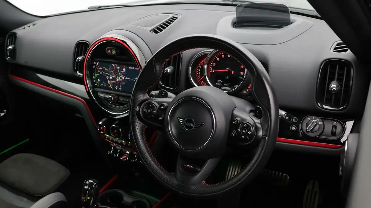 2019-mini-countryman-20-john-cooper-works-big-8