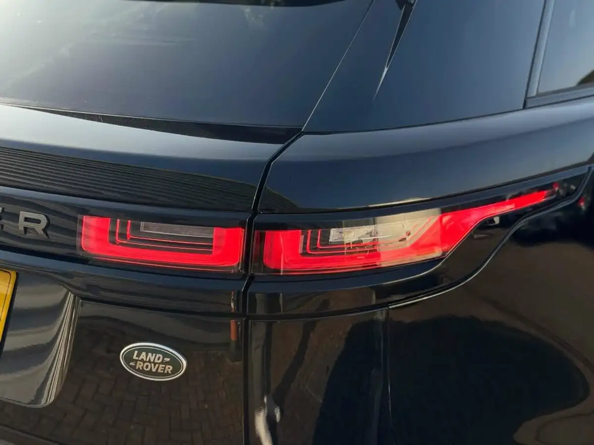 2018-land-rover-range-rover-velar-20-p250-r-dynamic-hse-ss-big-45