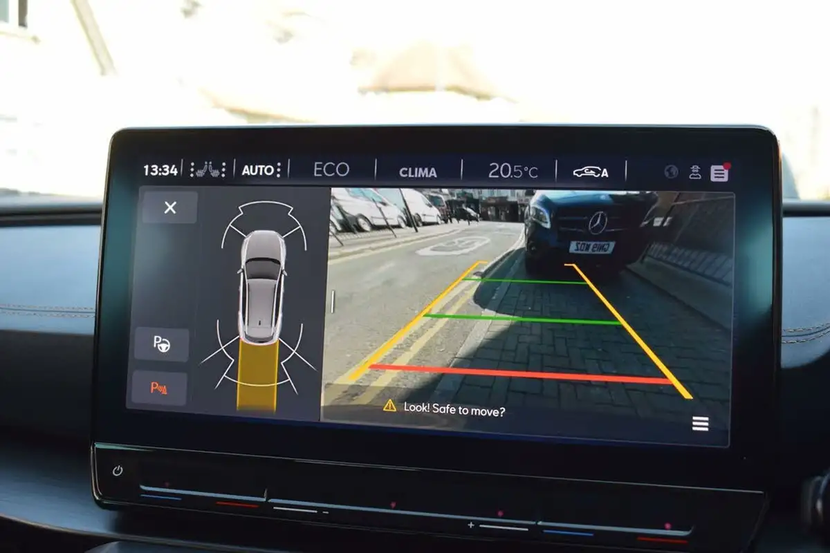 2021-cupra-formentor-14-e-hybrid-vz2-big-26