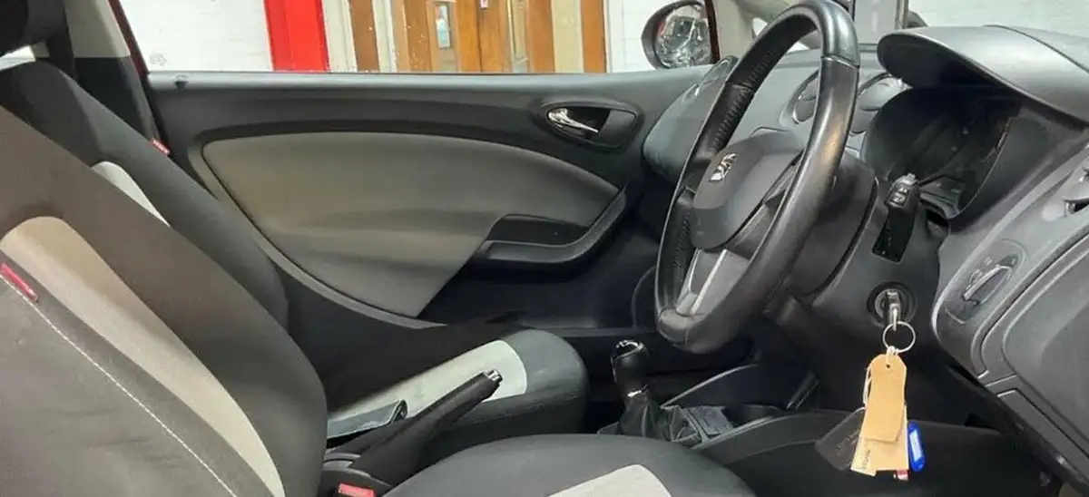 2014-seat-ibiza-14-toca-16v-85ps-sportcoupe-3d-big-5