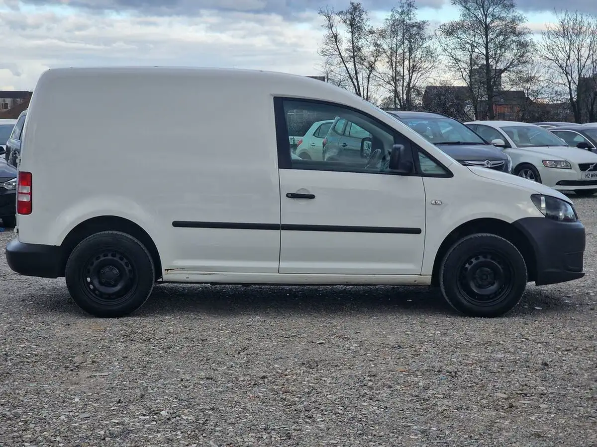 2013-volkswagen-caddy-16tdi-c20-startline-75ps-panel-big-7