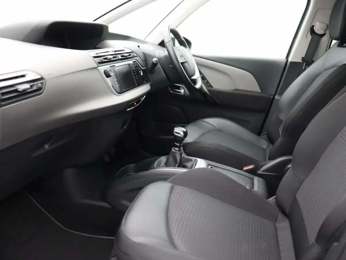 2022-citroen-grand-c4-spacetourer-15bluehdi-sense-big-20