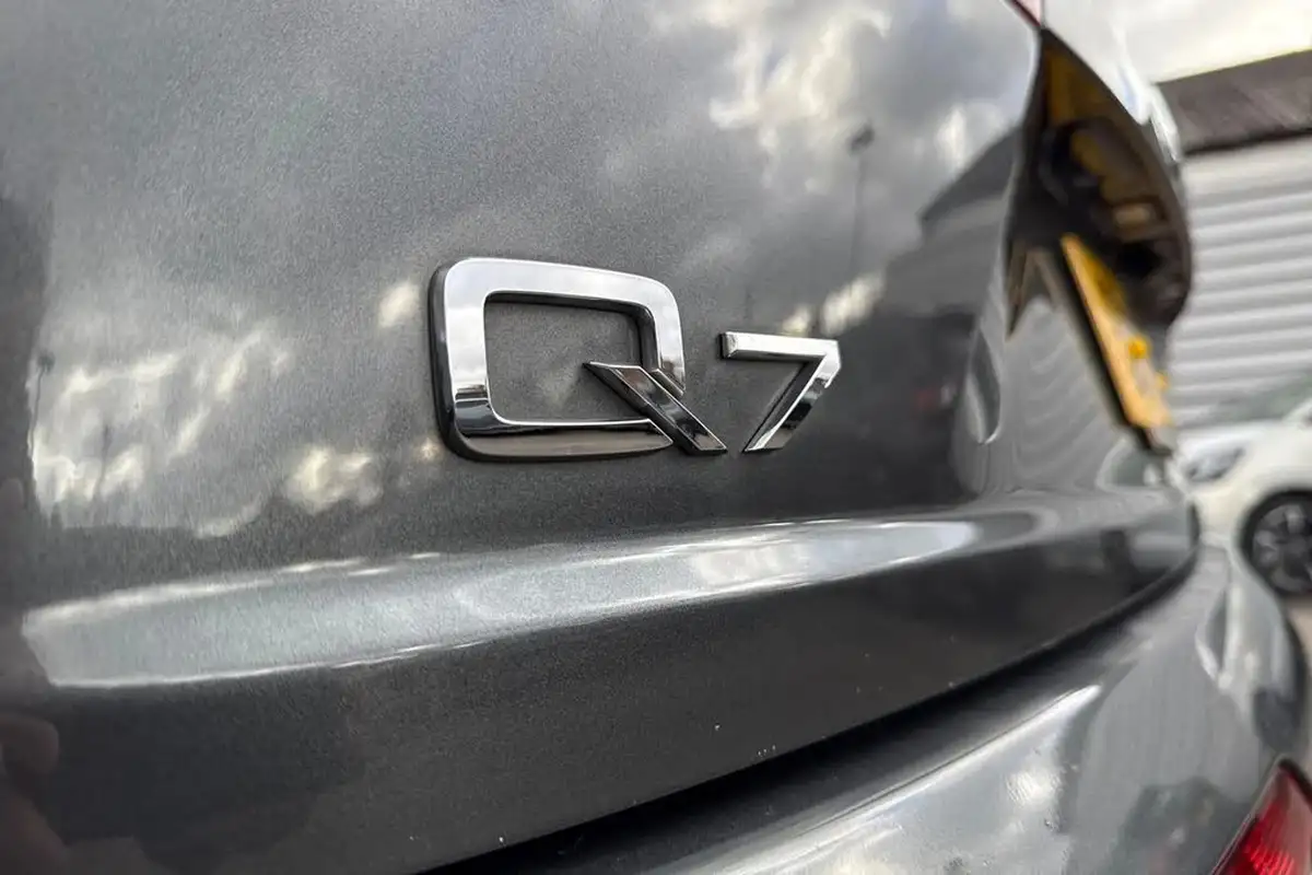 2019-audi-q7-30-50-tdi-s-line-ss-big-32