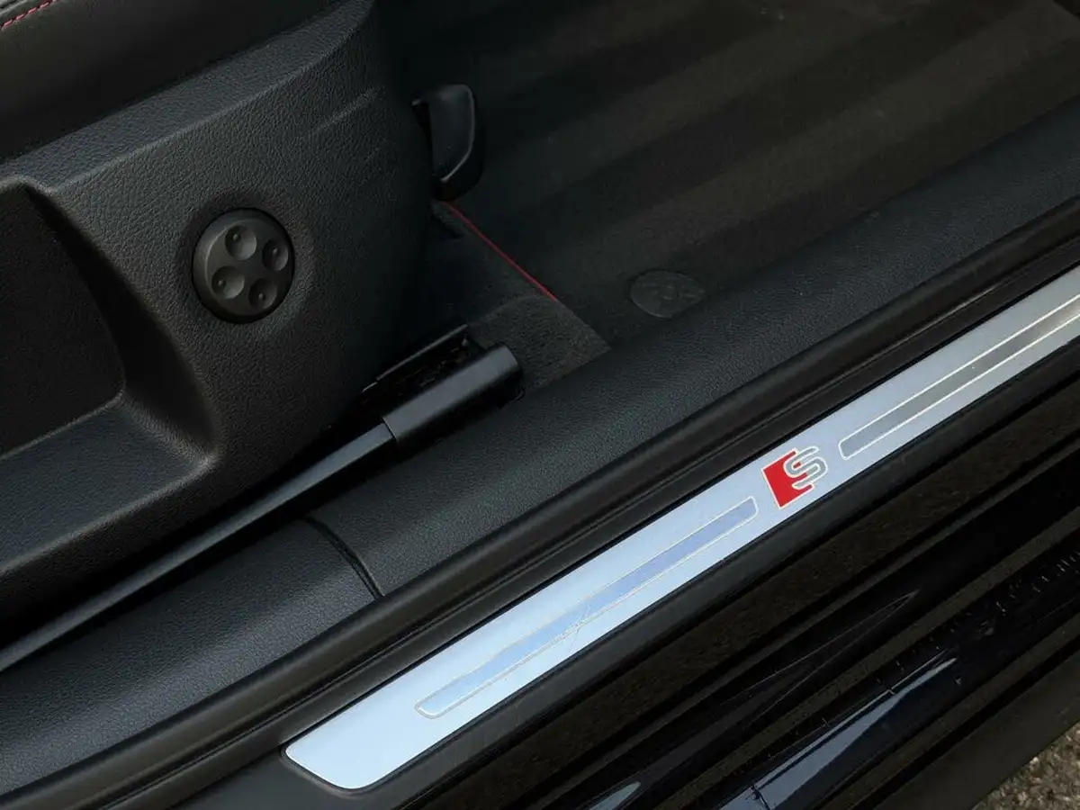 2019-audi-s3-20-tfsi-black-edition-sportback-5d-big-41