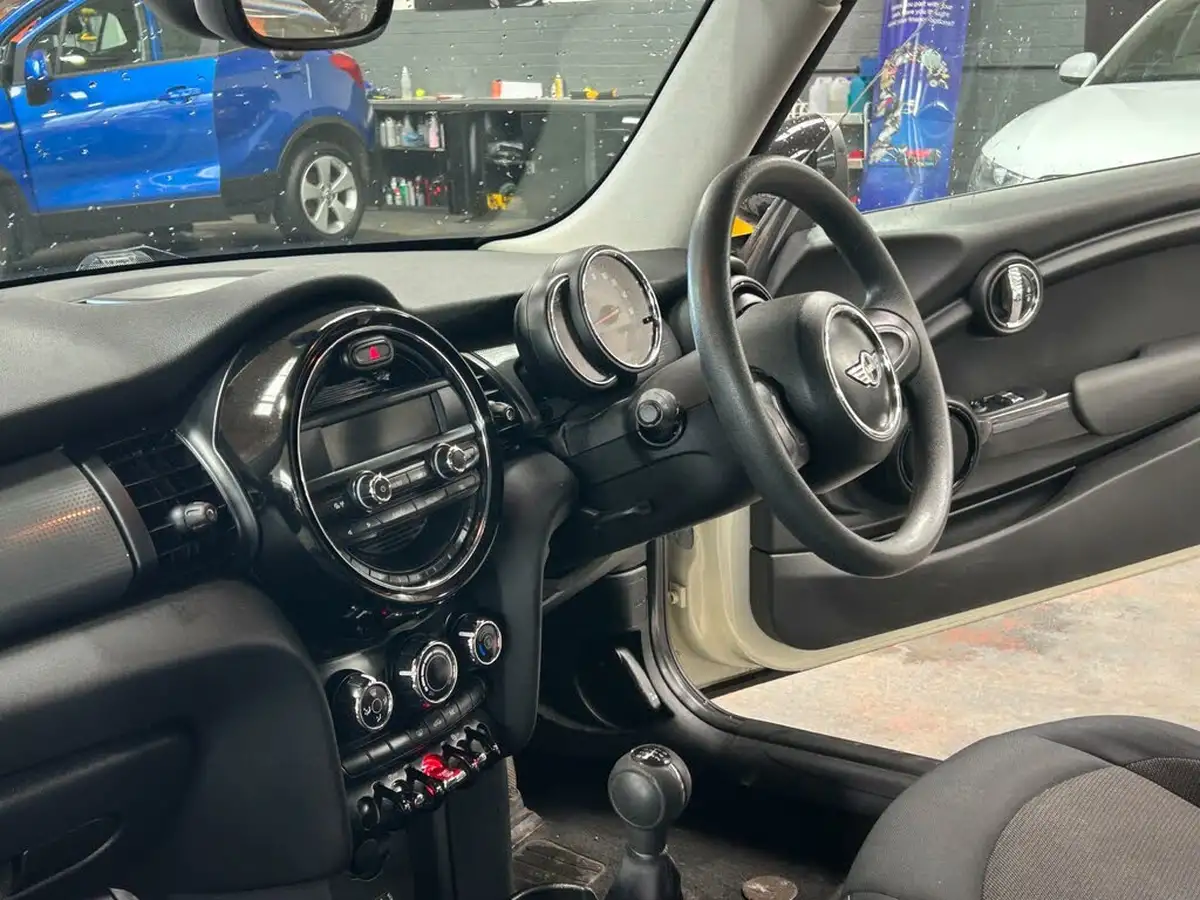 2015-mini-cooper-15td-cooper-d-116bhp-3d-big-8