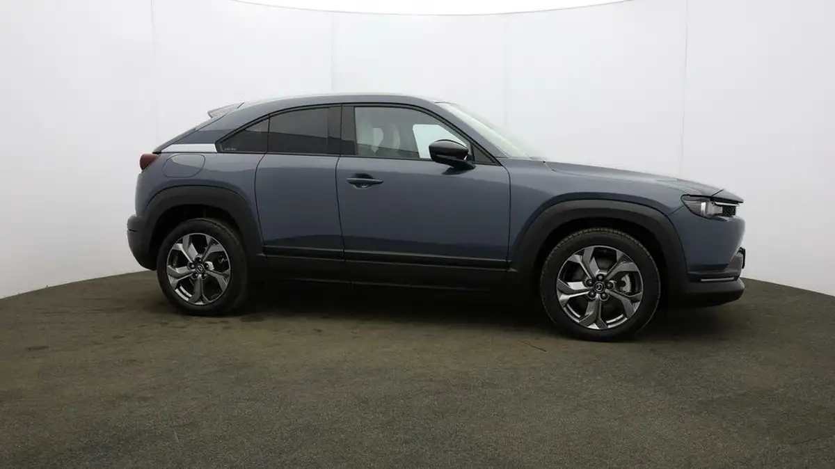 2021-mazda-mx-30-e-sport-lux-big-7