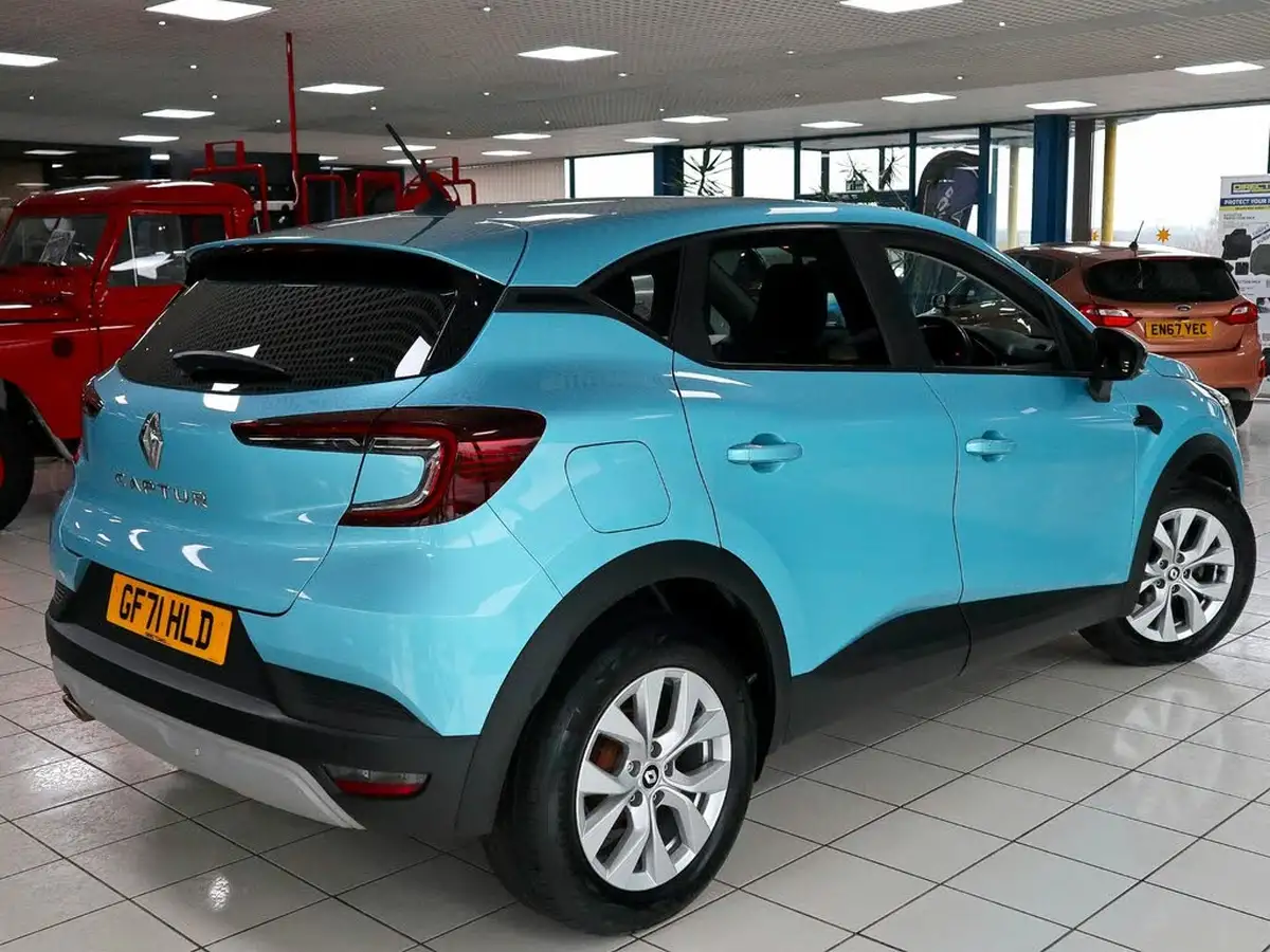 2021-renault-captur-13-tce-iconic-edition-big-6