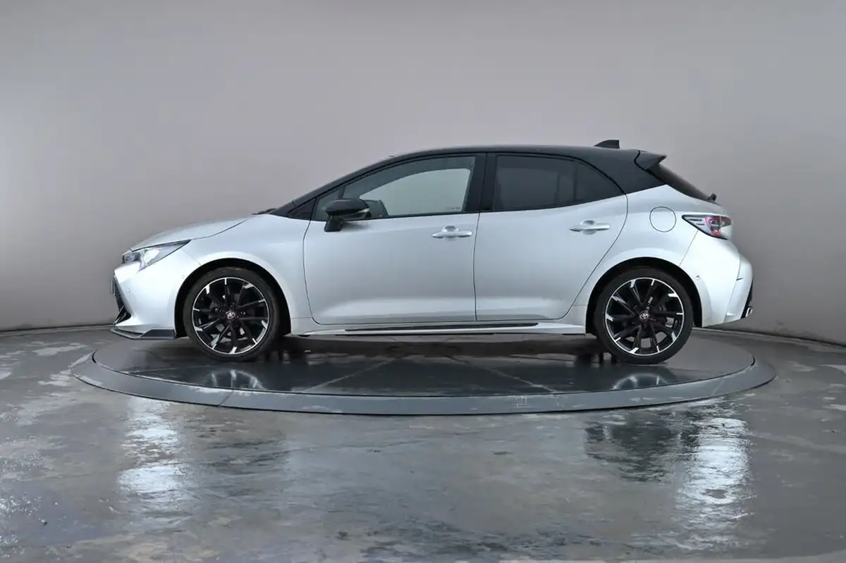 2022-toyota-corolla-18-vvt-i-gr-sport-120bhp-trk-hatchback-big-14