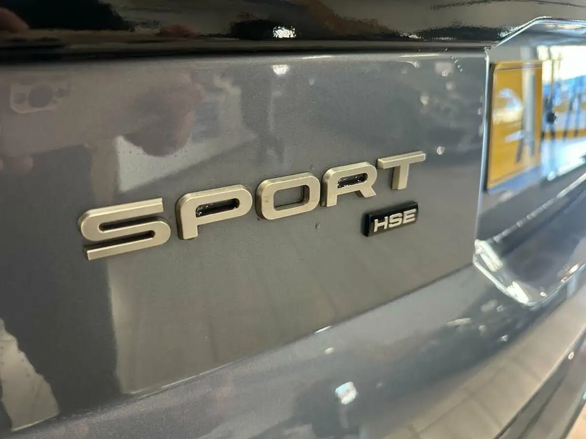 2022-land-rover-range-rover-sport-30-d250-hse-big-34