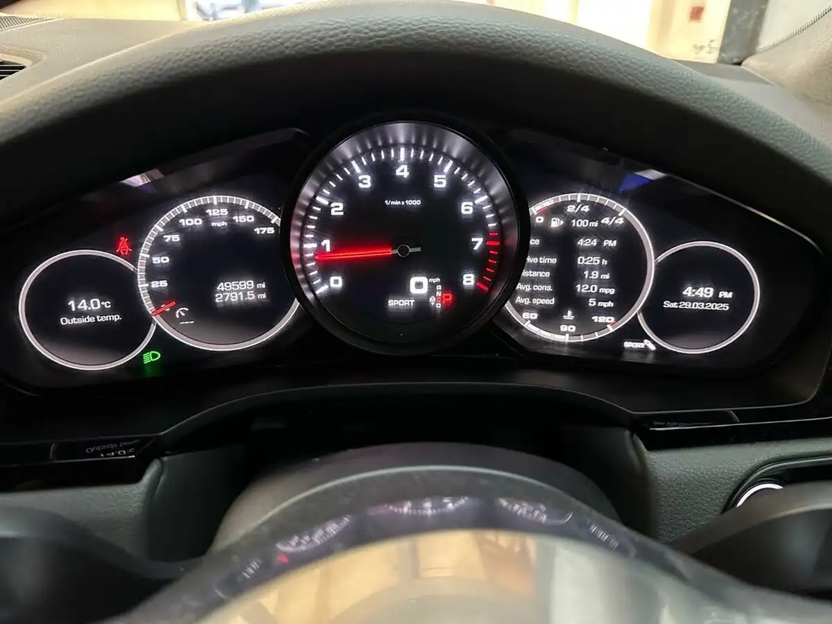 2019-porsche-cayenne-30-v6-coupe-big-24