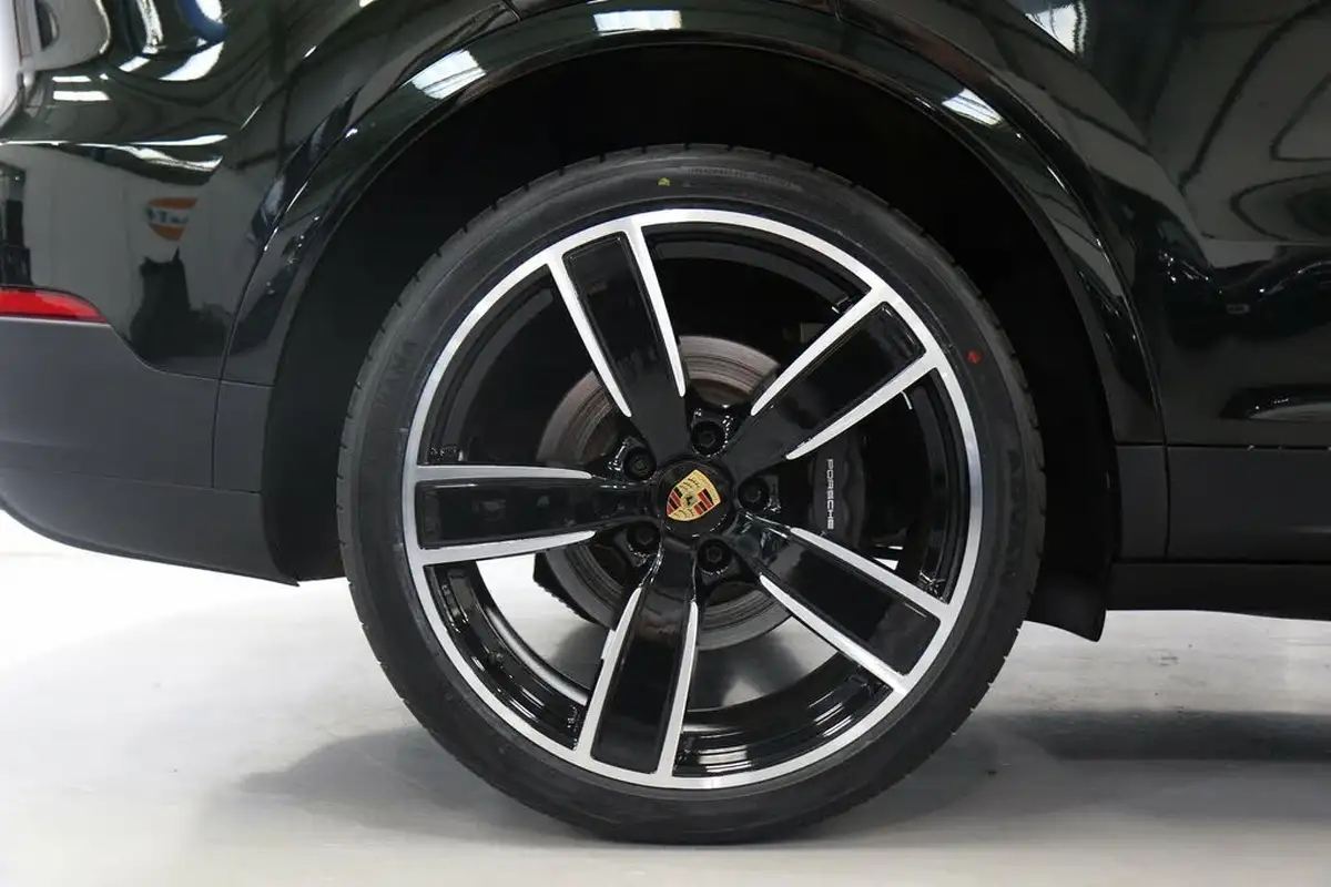 2022-porsche-cayenne-30-v6-e-hybrid-platinum-edition-462ps-station-wagon-big-6