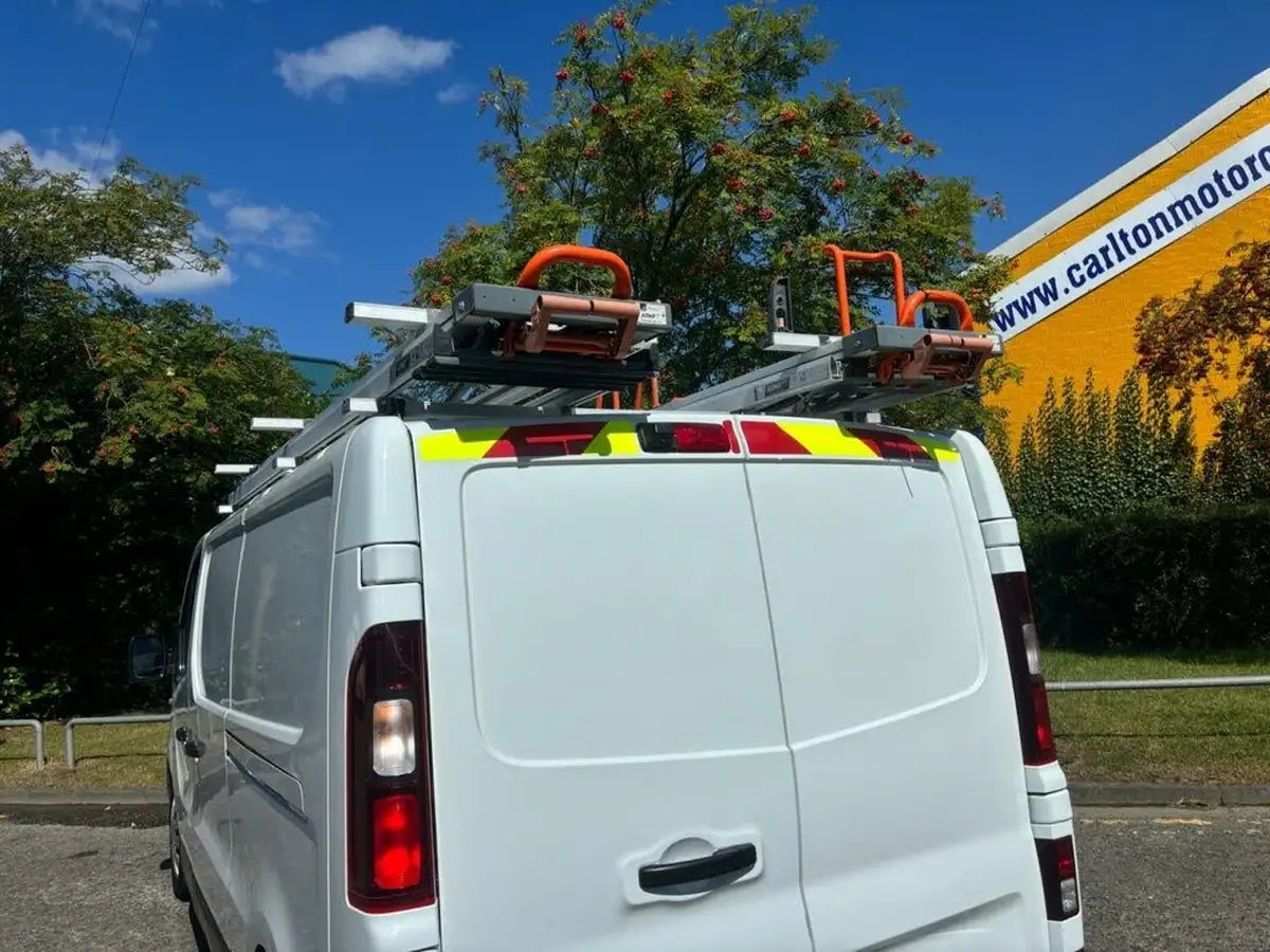 2019-renault-trafic-16dci-ll29-125-business-panel-big-4