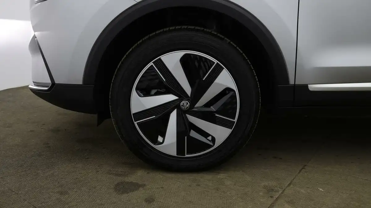 2024-mg-zs-suv-e-se-ev-176ps-big-18