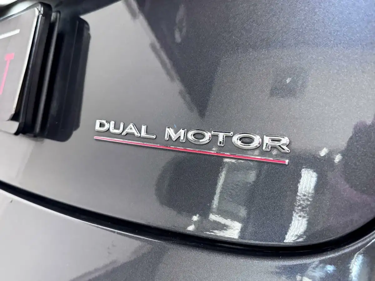 2019-tesla-model-3-e-4x4-performance-pack-big-15