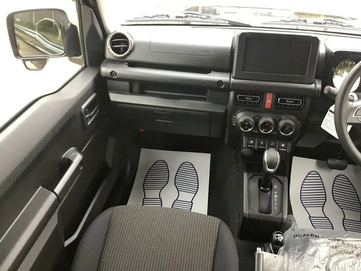 2024-suzuki-jimny-15-light-commercial-allgrip-big-17