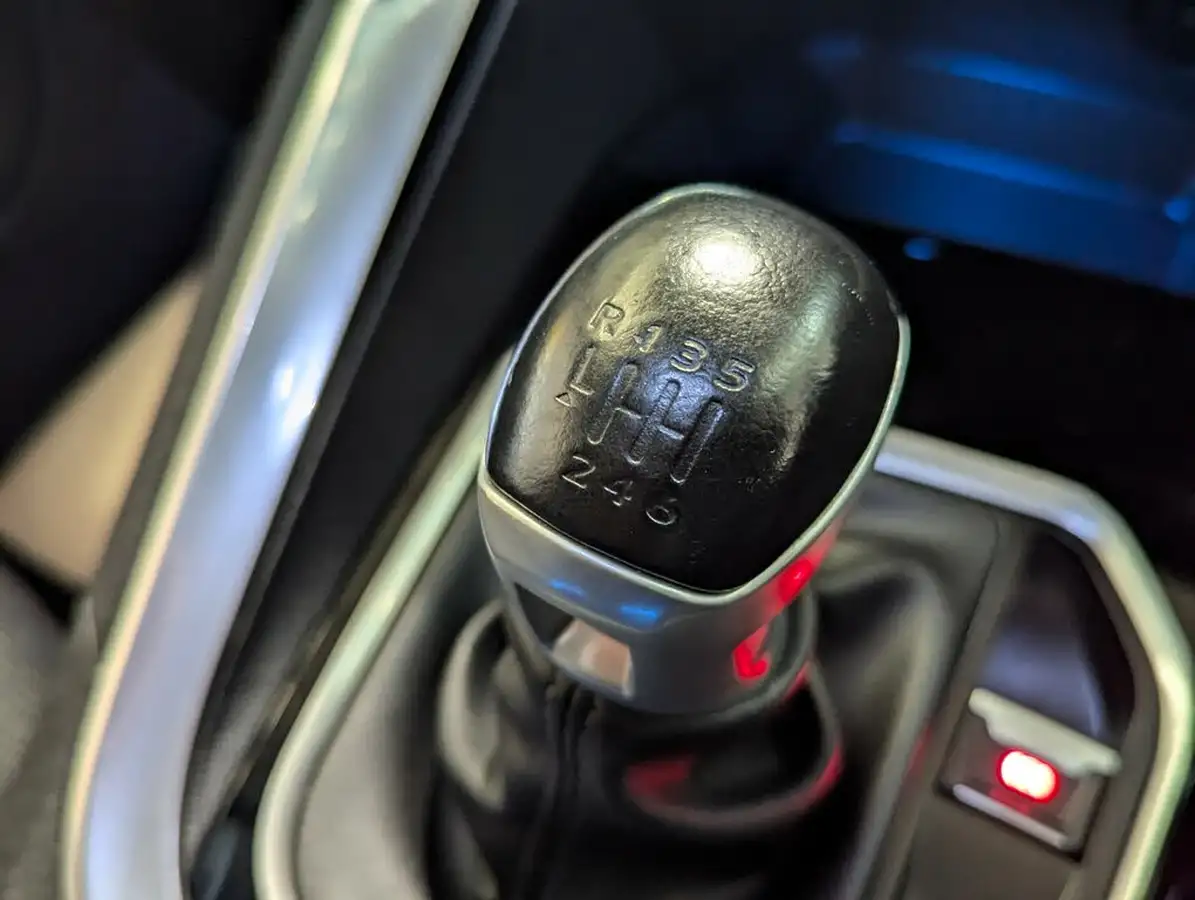 2019-peugeot-3008-suv-15-bluehdi-allure-big-43