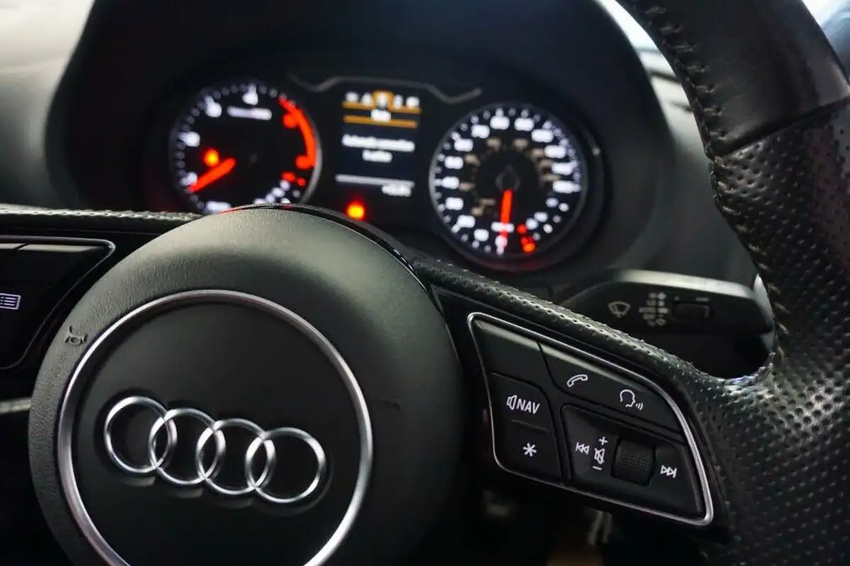 2018-audi-a3-16tdi-s-line-sportback-5d-big-32