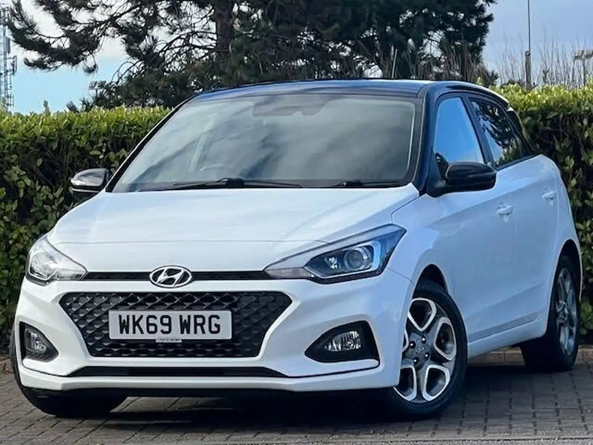2019-hyundai-i20-12-play-big-3