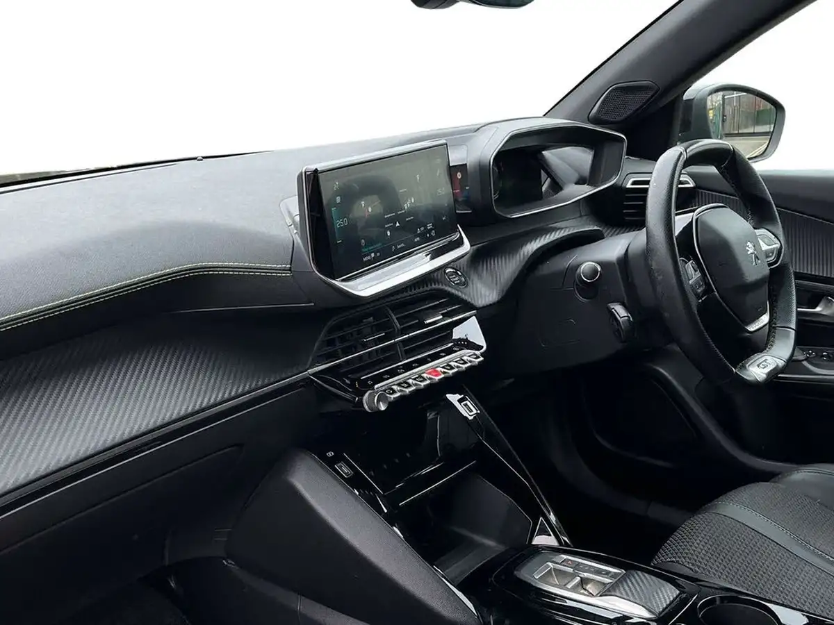 2023-peugeot-2008-suv-e-gt-136bhp-50kwh-station-wagon-big-6