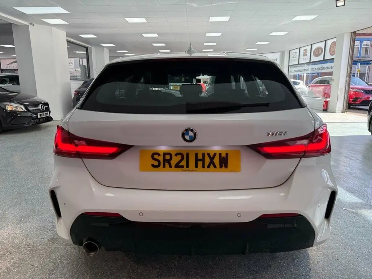 2021-bmw-1-series-15-118i-m-sport-lcp-big-14