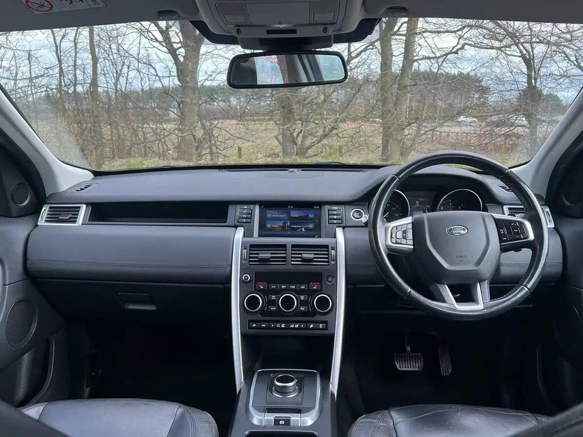 2017-land-rover-discovery-sport-20td4-se-tech-182ps-suv-auto-big-7