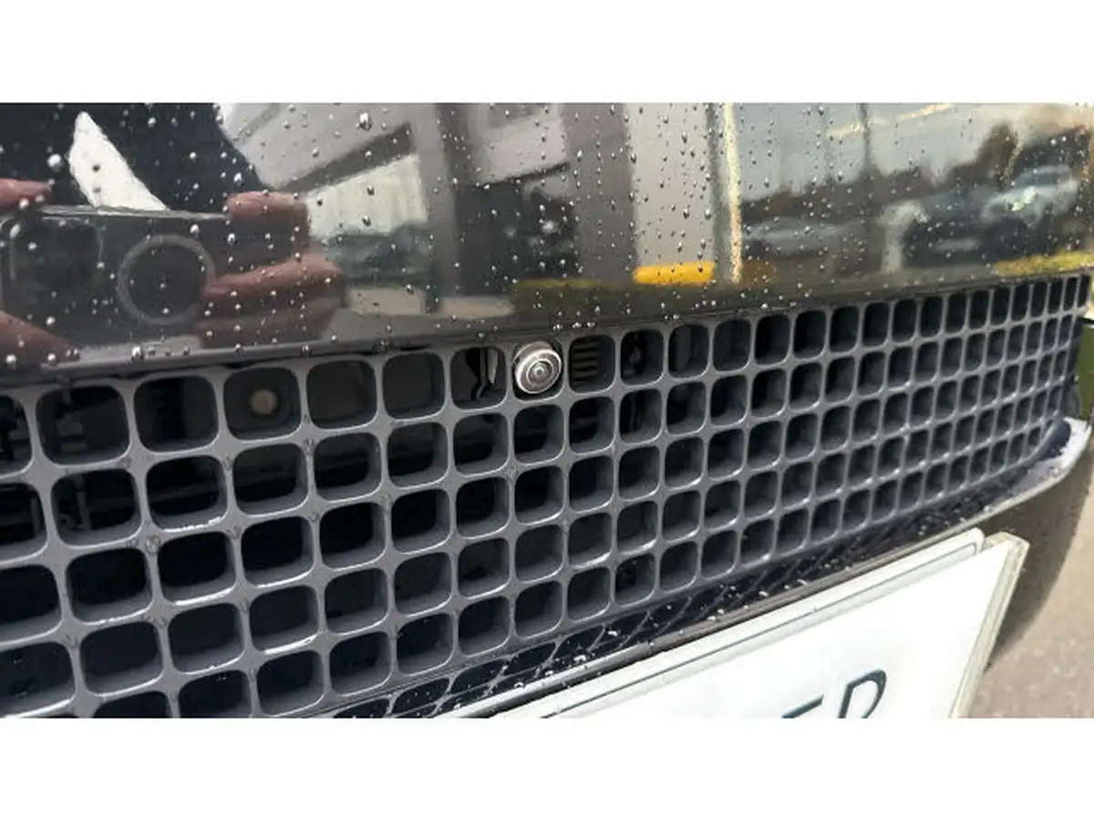 2022-land-rover-110-defender-50-p525-v8-big-23