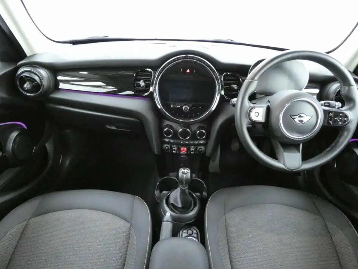 2021-mini-cooper-15-one-classic-5d-big-16