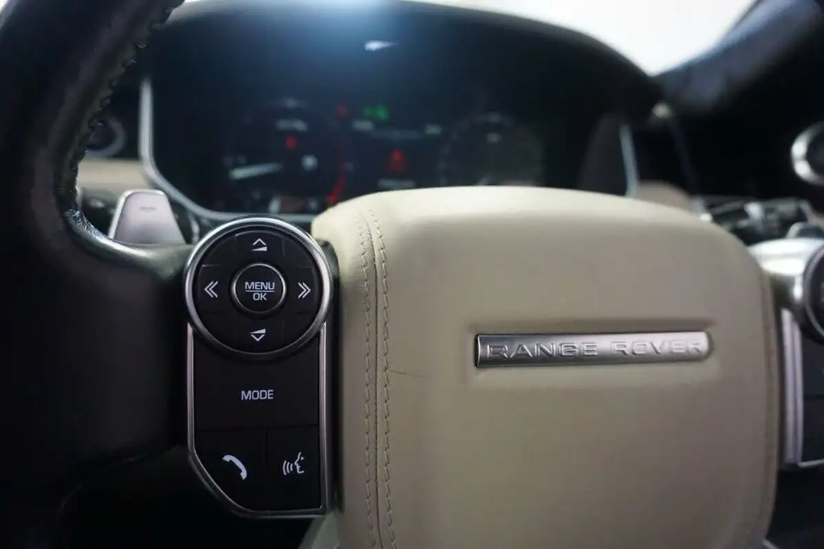 2016-land-rover-range-rover-44-sdv8-autobiography-44-sdv8-339bhp-awd-ss-big-38