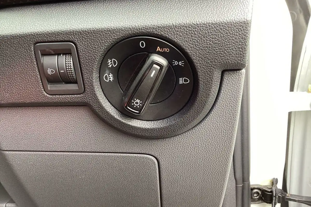 2020-volkswagen-t-cross-10-tsi-se-115ps-big-62