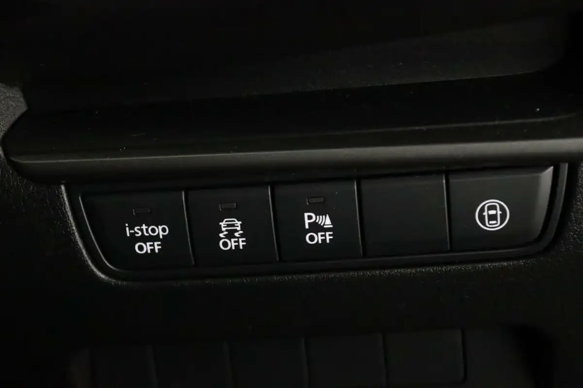 2020-mazda-mazda3-20-se-l-122ps-hatchback-5d-auto-big-17