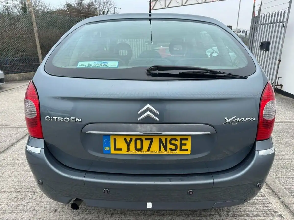 2007-citroen-xsara-picasso-16-vtx-big-3