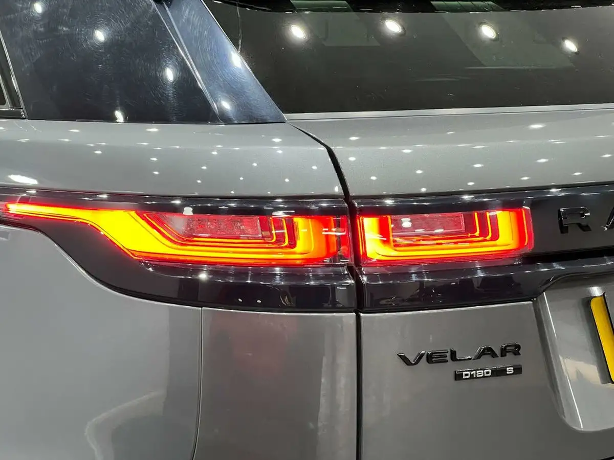 2018-land-rover-range-rover-velar-20-d180-r-dynamic-s-ss-big-18