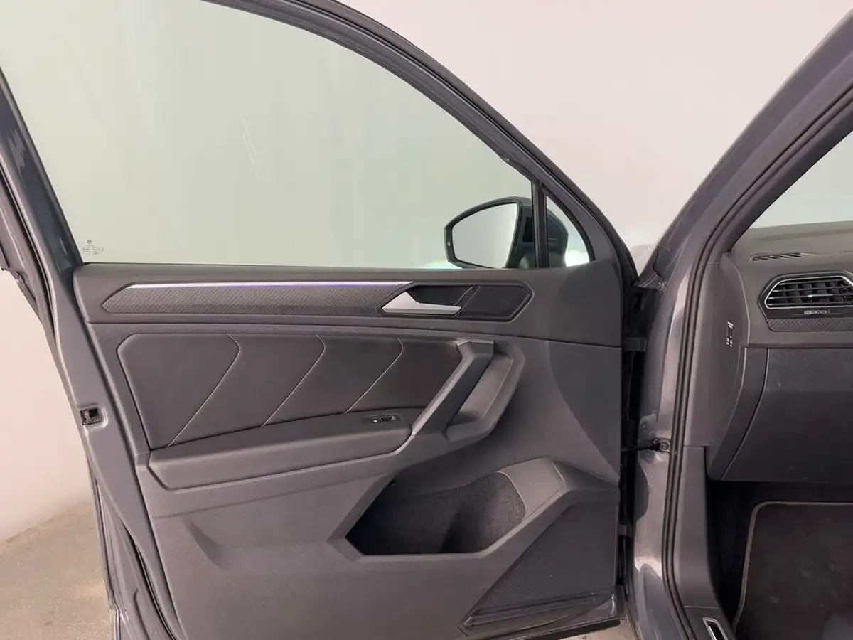 2021-volkswagen-tiguan-15-tsi-r-line-big-7