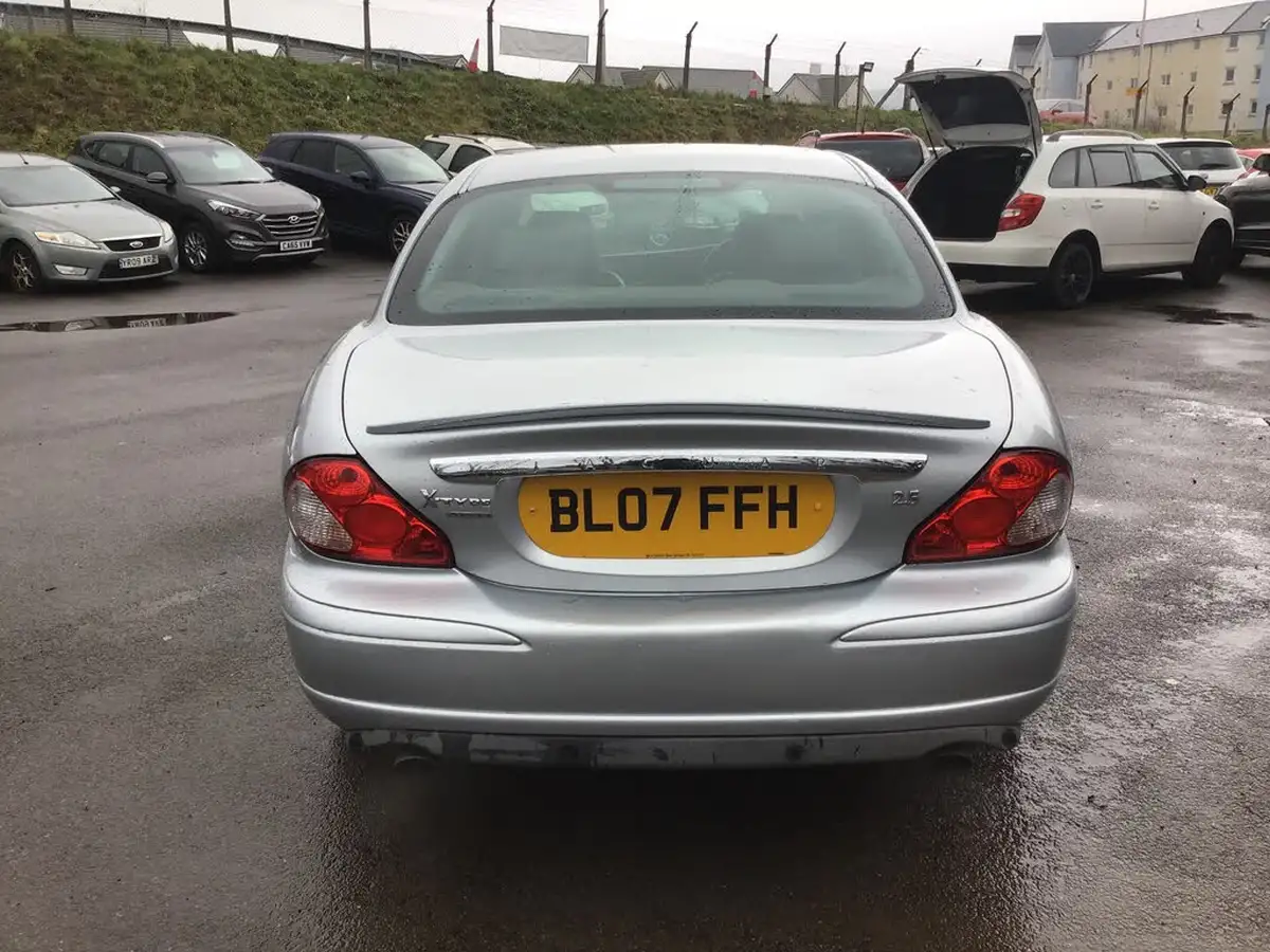 2007-jaguar-x-type-25-sport-saloon-4d-auto-big-5