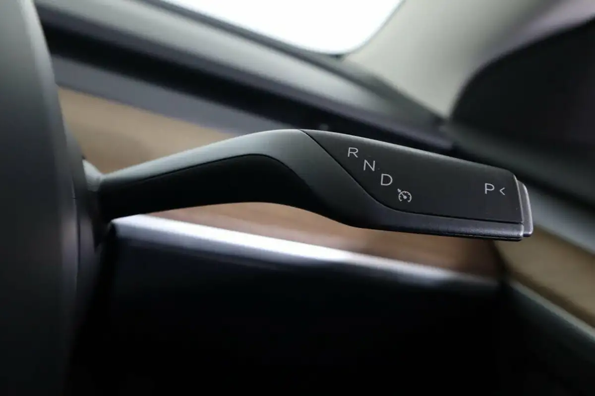 2021-tesla-model-3-e-long-range-4x4-big-16