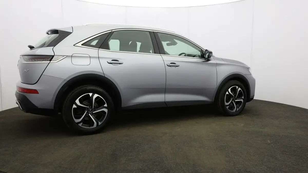 2019-ds-ds-7-crossback-15-bluehdi-elegance-big-55
