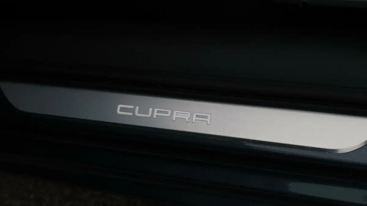 2023-cupra-leon-nf-15-etsi-v1-hatchback-big-20