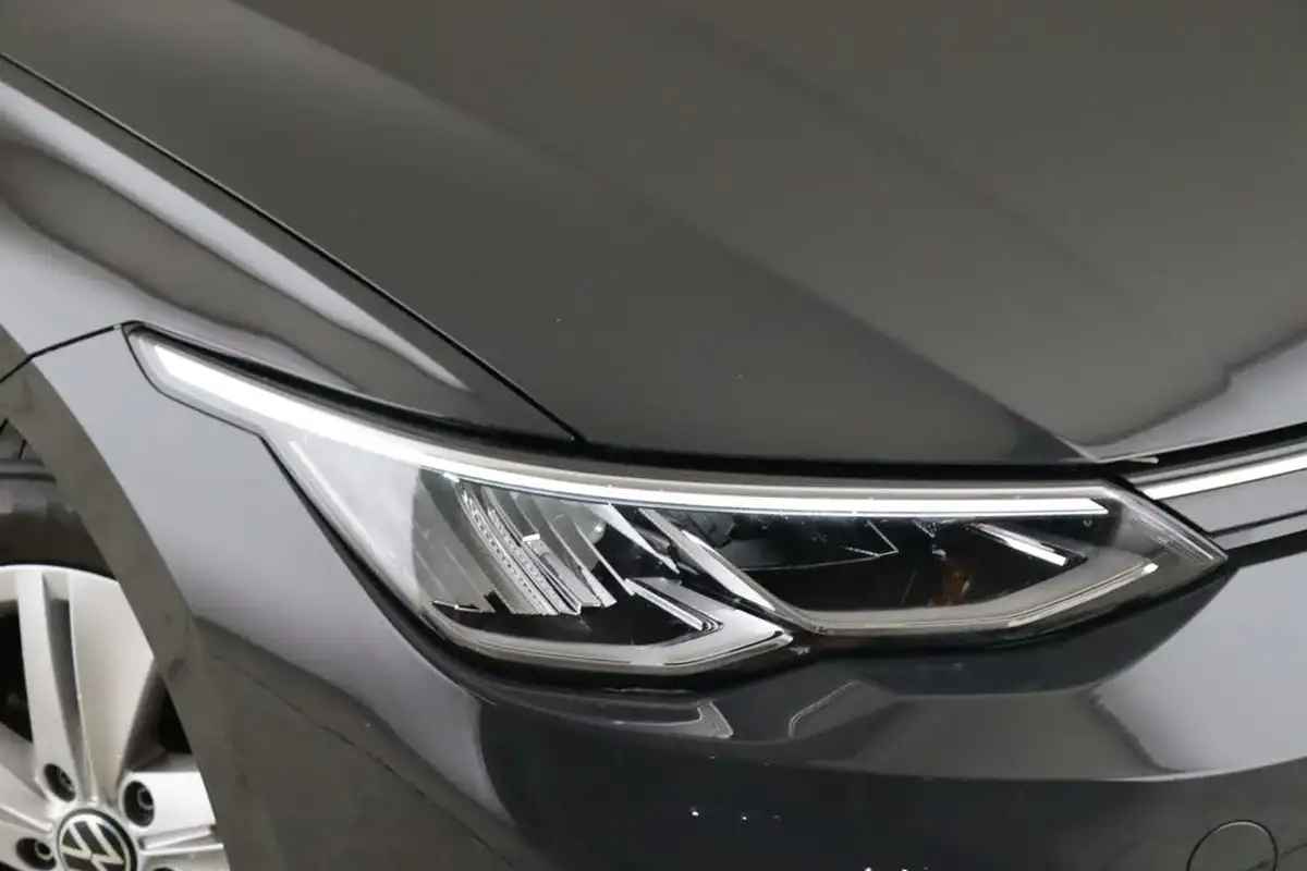 2024-volkswagen-golf-10-tsi-life-hatchback-big-8